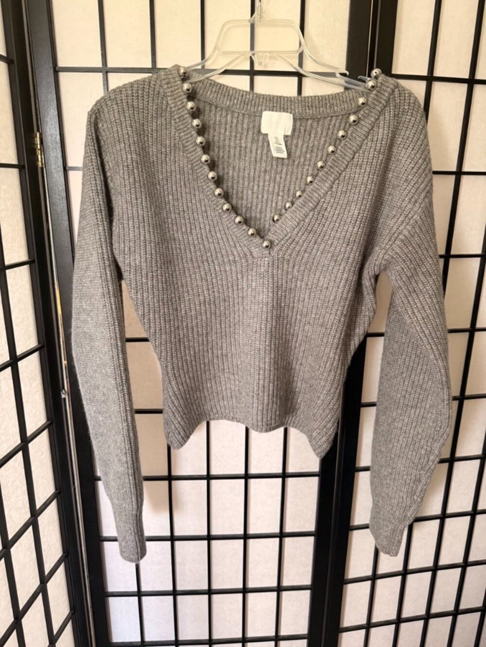 H&M Gray Ribbed V-Neck Sweater with Silver Ball Bead Trim Size S